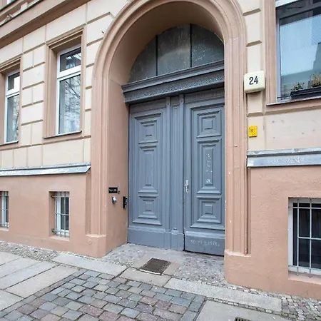 Apartment Berlin Lottumstrasse
